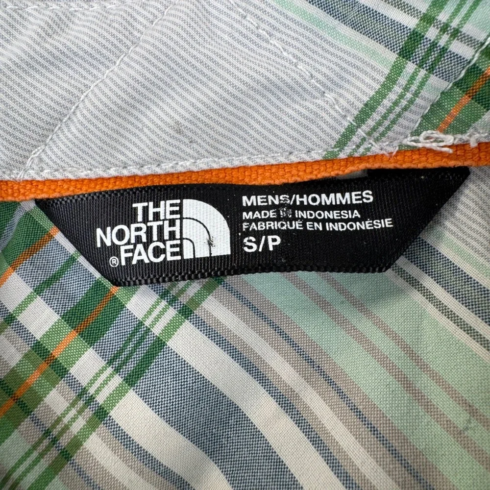 The North Face Plaid Button Up Shirt Mens Small Green Short Sleeve Hiking